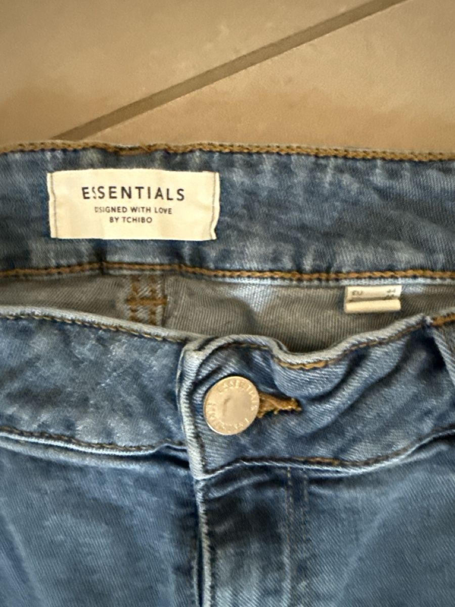 Jeans: Jeans Tchibo Essentials blau Grösse 44  – Nuovo e nell'imballaggio originale da Pfaffhausen venduto da Beli94 1