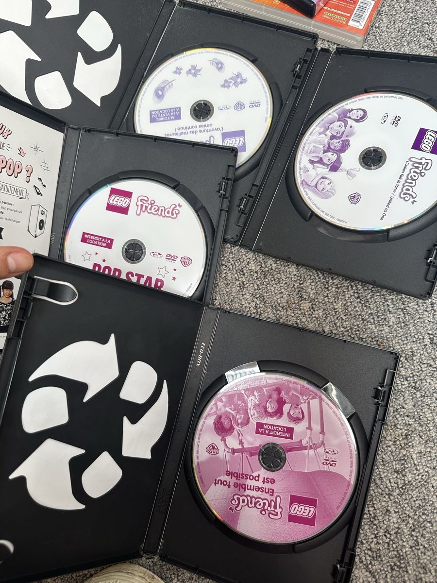 Tutti i DVDs: DVD Lego Friends en français  – Usato da Givisiez venduto da dor_xb9k 1