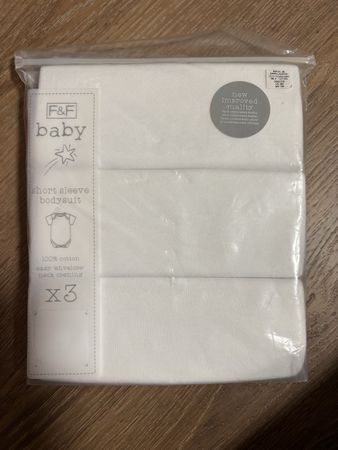 Baby Body x 3, Gr. 0-3M!!!