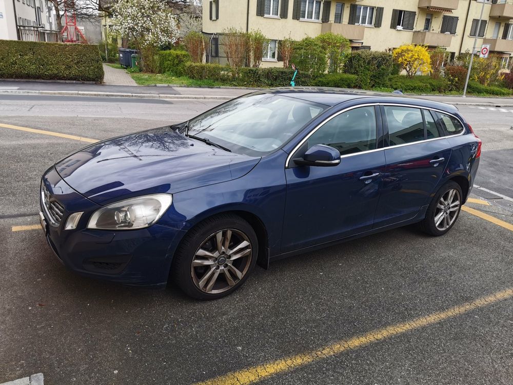 Volvo v60 D3 mit Fahrtenschreiber und ab. MFK UBER und Taxi