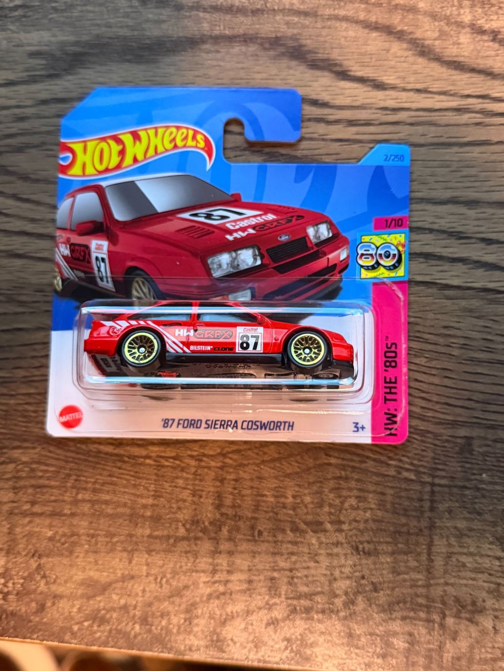 Hot Wheels Modellini d'auto: Hot Wheels '87 Ford Sierra Cosworth - rot 2/250 – Nuovo e nell'imballaggio originale da Stetten AG venduto da Galata1