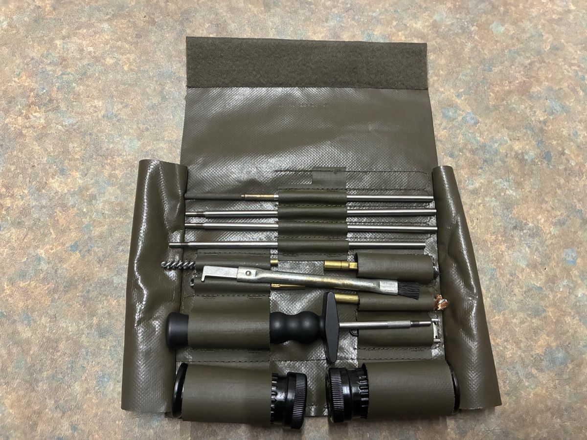 Schweizer Armee Alle Werkzeuge: STGW90 Putzzeug  – Gebraucht aus Schwanden Sigrisw von SIG99