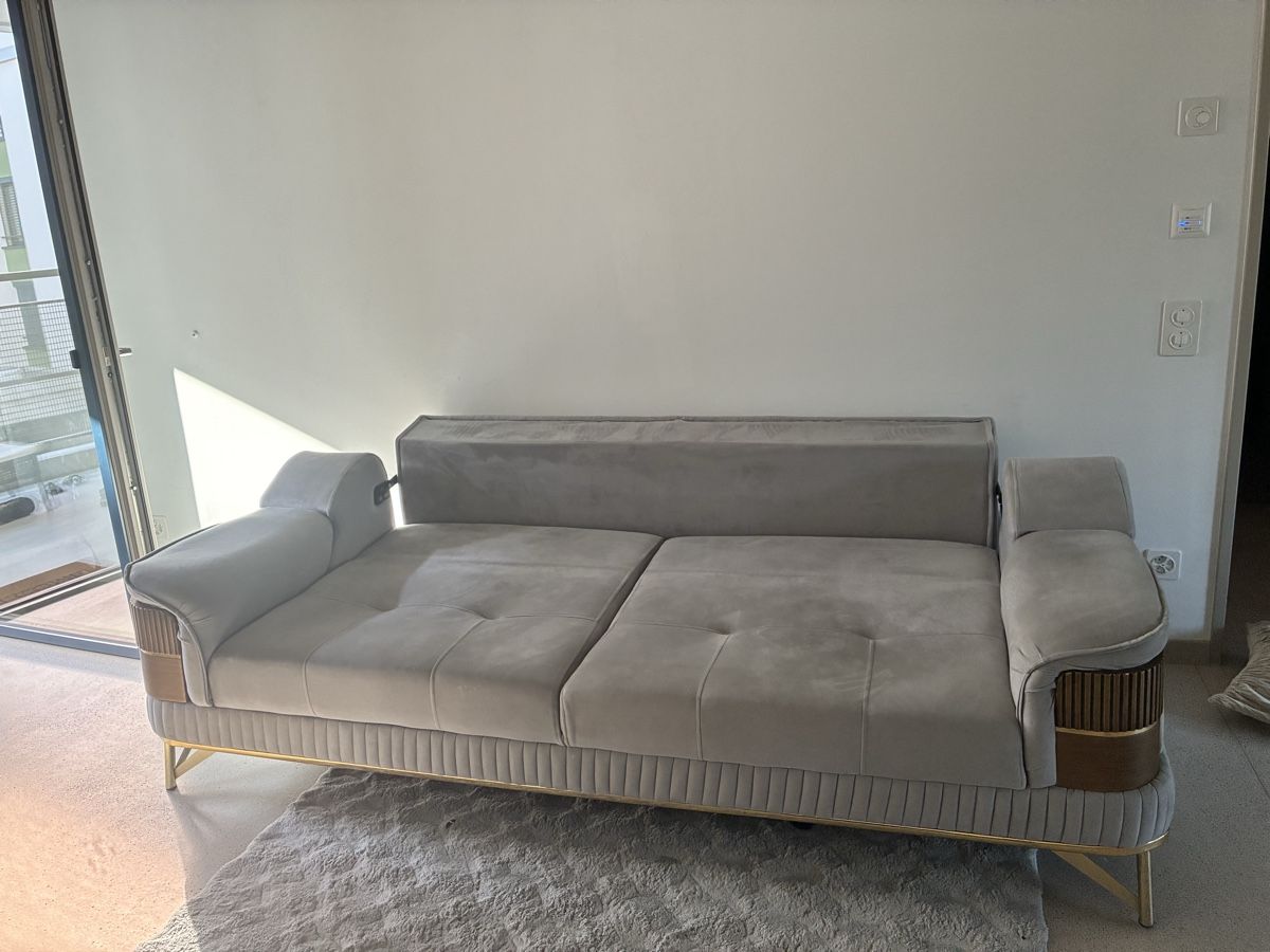 Divani: Graues Sofa mit 3+3Sitzplätzen Zustand gut – Usato da Zürich venduto da Bozobo722172 1