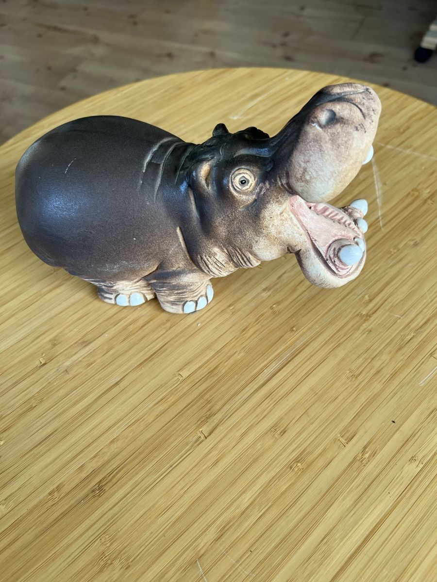 Figuren: Nilpferd – Gebraucht aus Laufen von groove60 4