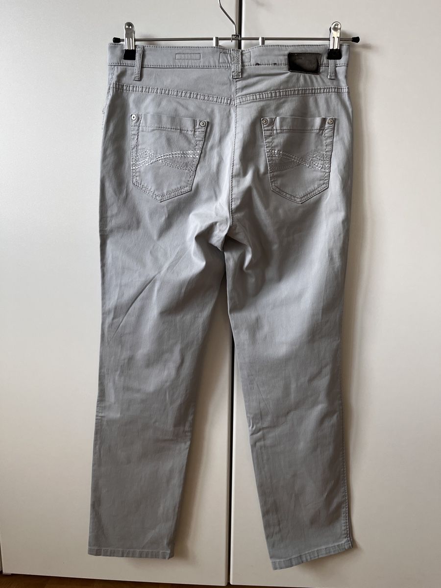 Pantaloni: Damen Hosen Grau Gr. 38 – Usato da Zürich venduto da Kleanthy 1