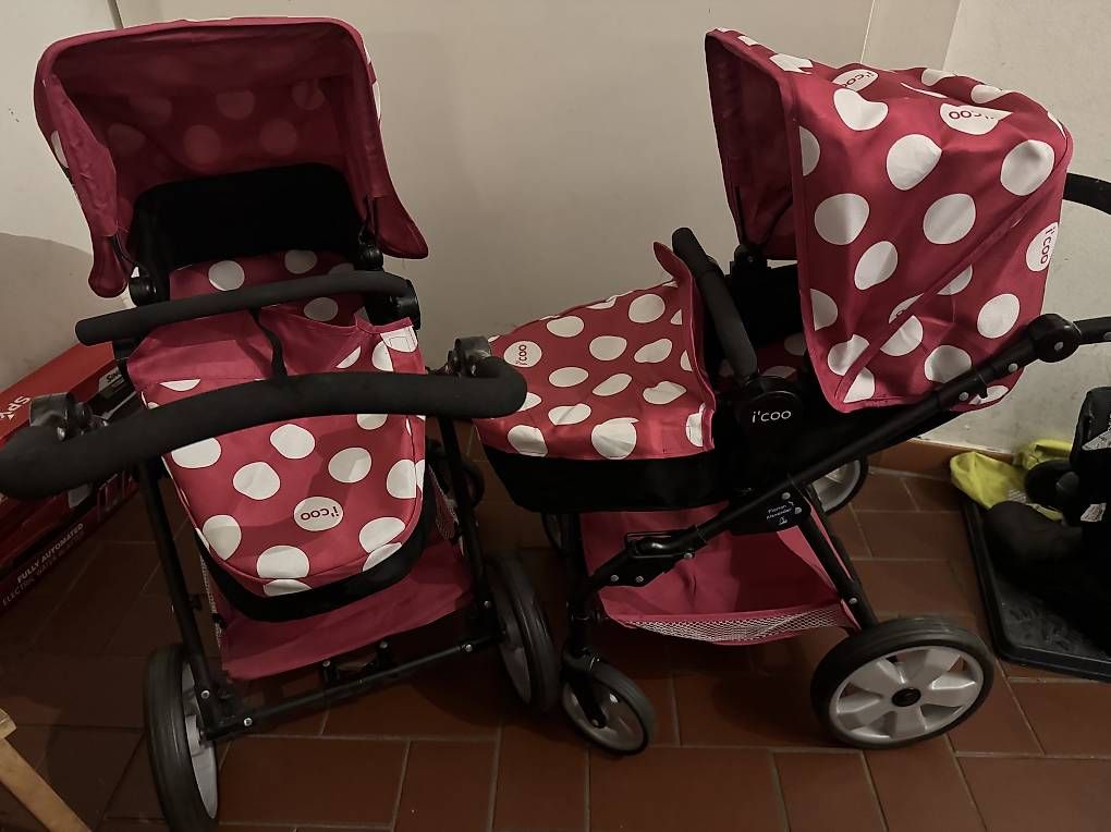 Voitures de poupées: 2 Puppenwagen Icoo – D'occasion à Zürich par hoso256