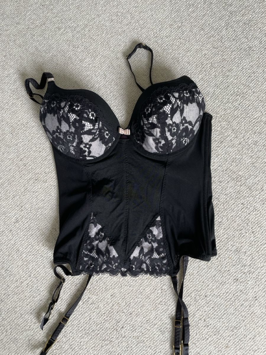 Beldona Altra biancheria intima: BELDONA 75 C Korsett Bustier mit Strumpfhalter – Usato da Zürich venduto da Pamuk04