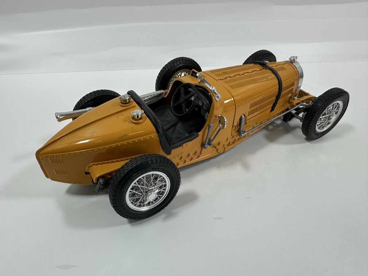 Bburago Modellautos: 1934 Bugatti Type 59 1:18, gelb, Bburago  – Gebraucht aus Zofingen von rf9_x2xt 5