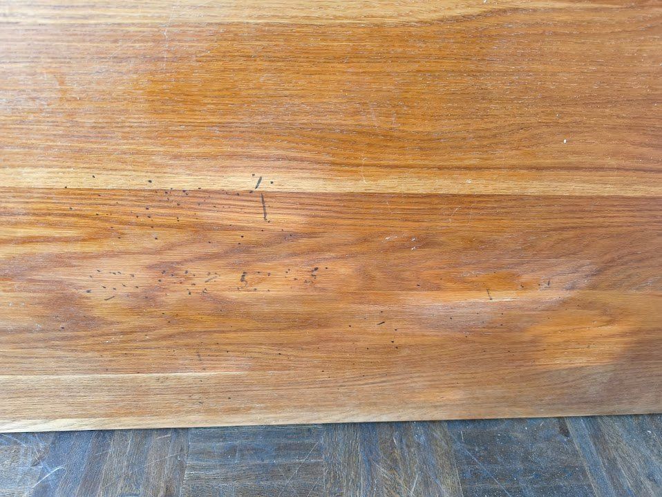 Tables: Massiver Holztisch holz Eiche 140x77x100cm Stabil – D'occasion à Toffen par Immo-Erben 2