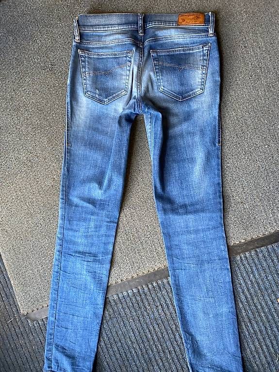 Jeans: Diesel Jeanshose – Usato da St. Gallen venduto da Konstanza 2
