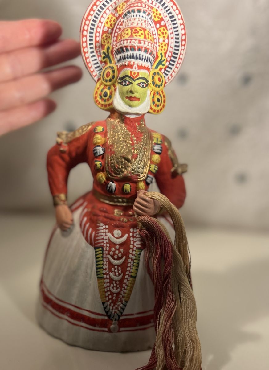 Statuette: Figurine Kathakali Vintage Unique Peinte  Main Inde – Usato da Genève venduto da DELIRBEADS 8