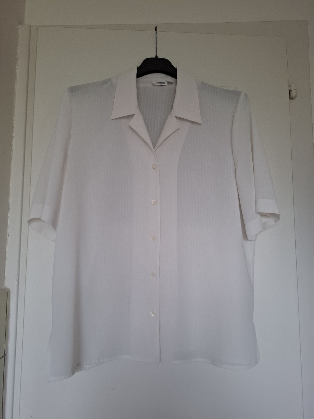 Blusen: Chemisier blanc Vintage – Neu (gemäss Beschreibung) aus La Tour-de-Peilz von Marin_nette