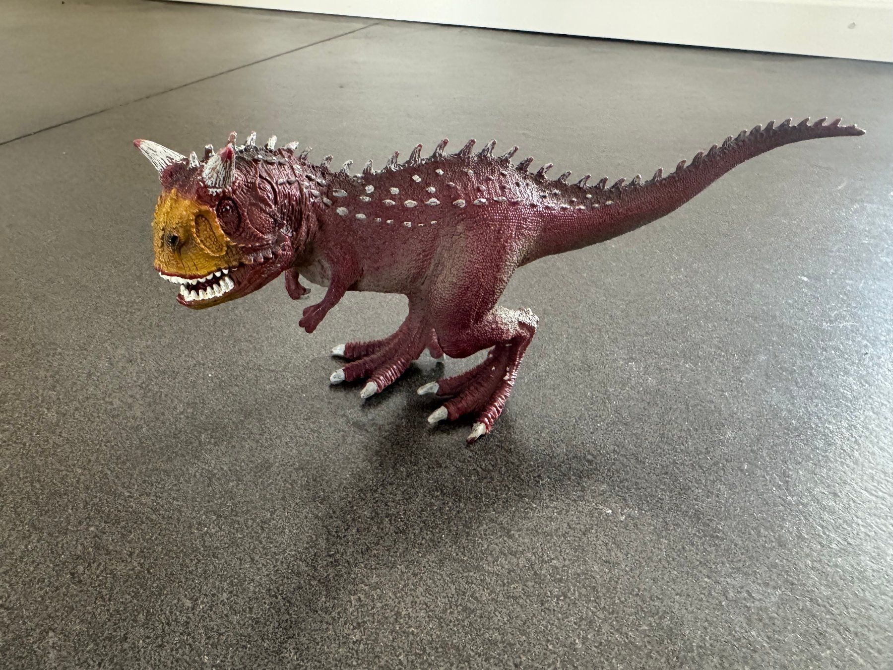 Schleich Giocattoli: Schleich Saurierfigur- Dinosaurier "Carnotaurus" 2012 – Usato da Fribourg venduto da tschjoly