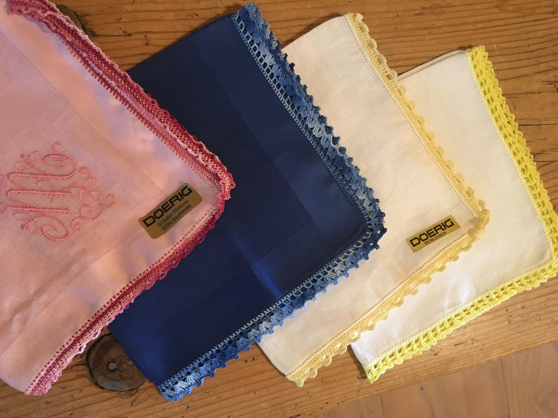 Altro in  Abbigliamento & Accessori: Taschentuch Spitzenrand Handarbeit – Nuovo e nell'imballaggio originale da Siebnen venduto da Starlauf