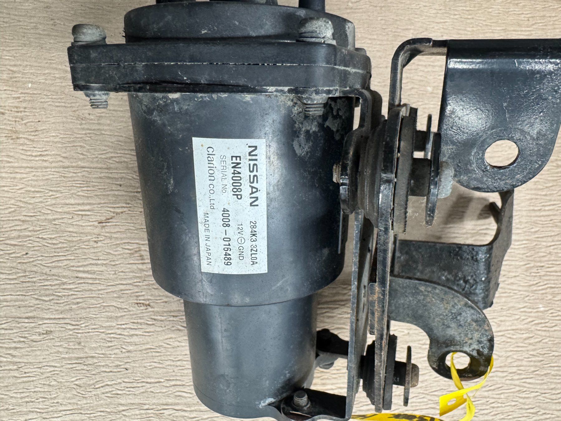Nissan Tutti pezzi di ricambio auto: Tankentlüftungsventil Nissan Pulsar – Usato da Berneck venduto da garagekaufmann