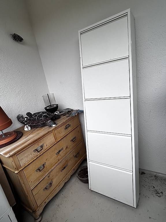 Schränke: Schuhschrank – Gebraucht aus Bottenwil von Wikingerbraut