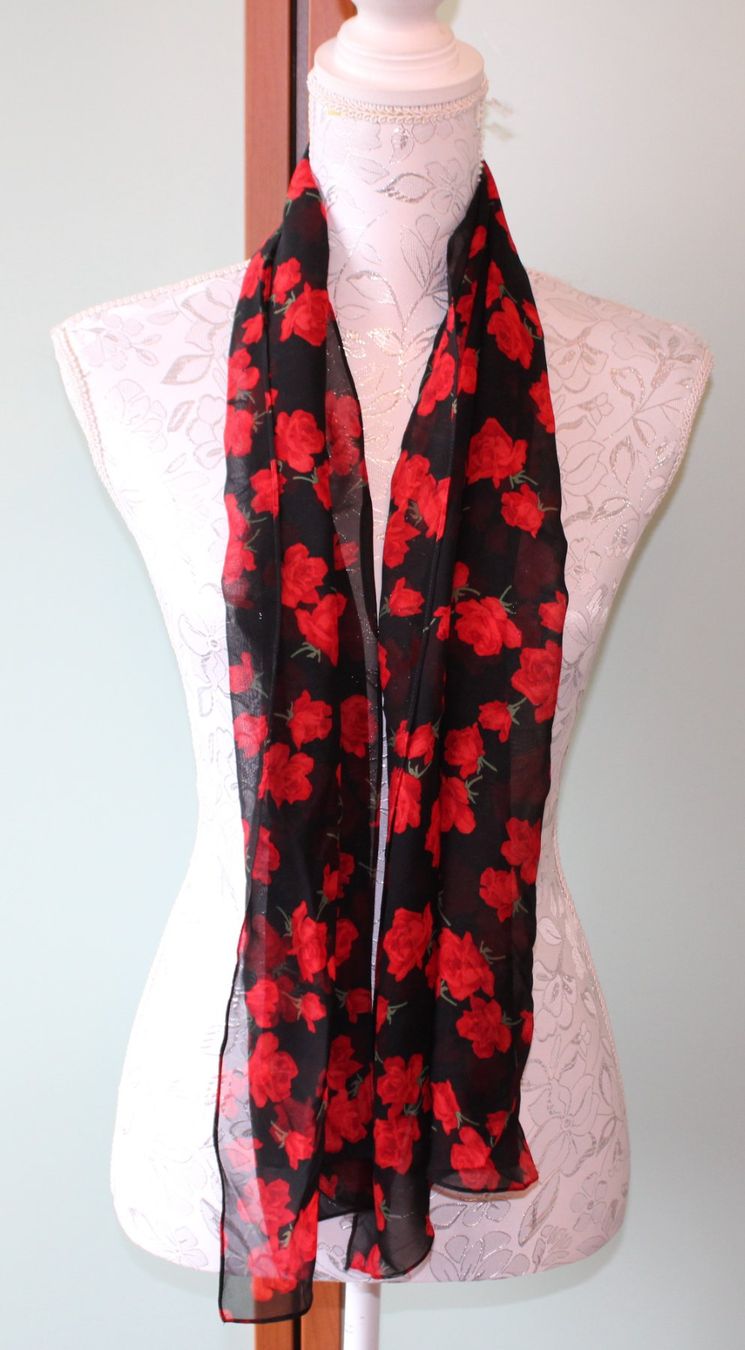 Foulard & Sciarpe: Foulard – Usato da Schaan venduto da antikes_und_kurioses