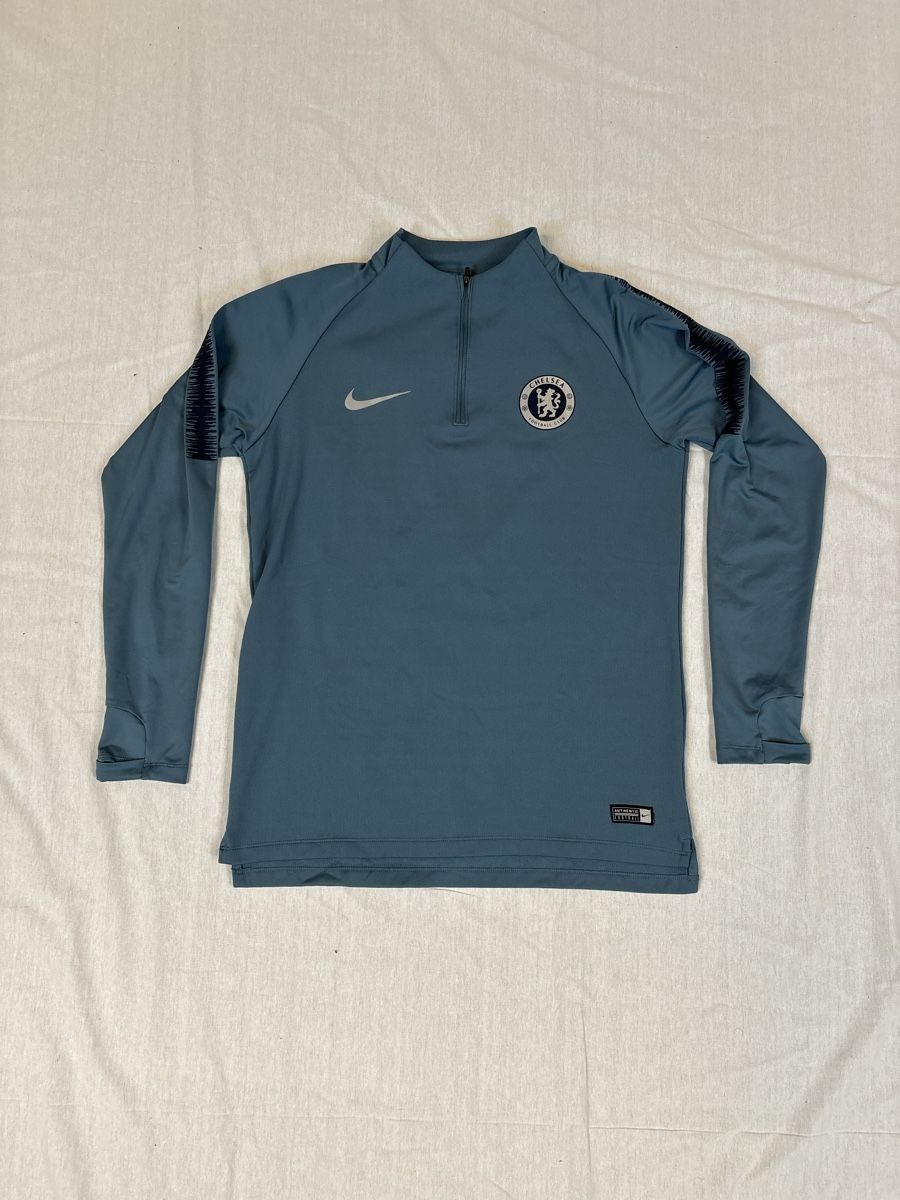 Nike Canottiere & Pantaloni: Nike Trainingsshirt Chelsea – Nuovo (secondo la descrizione) da Lindau venduto da KT_Vintage