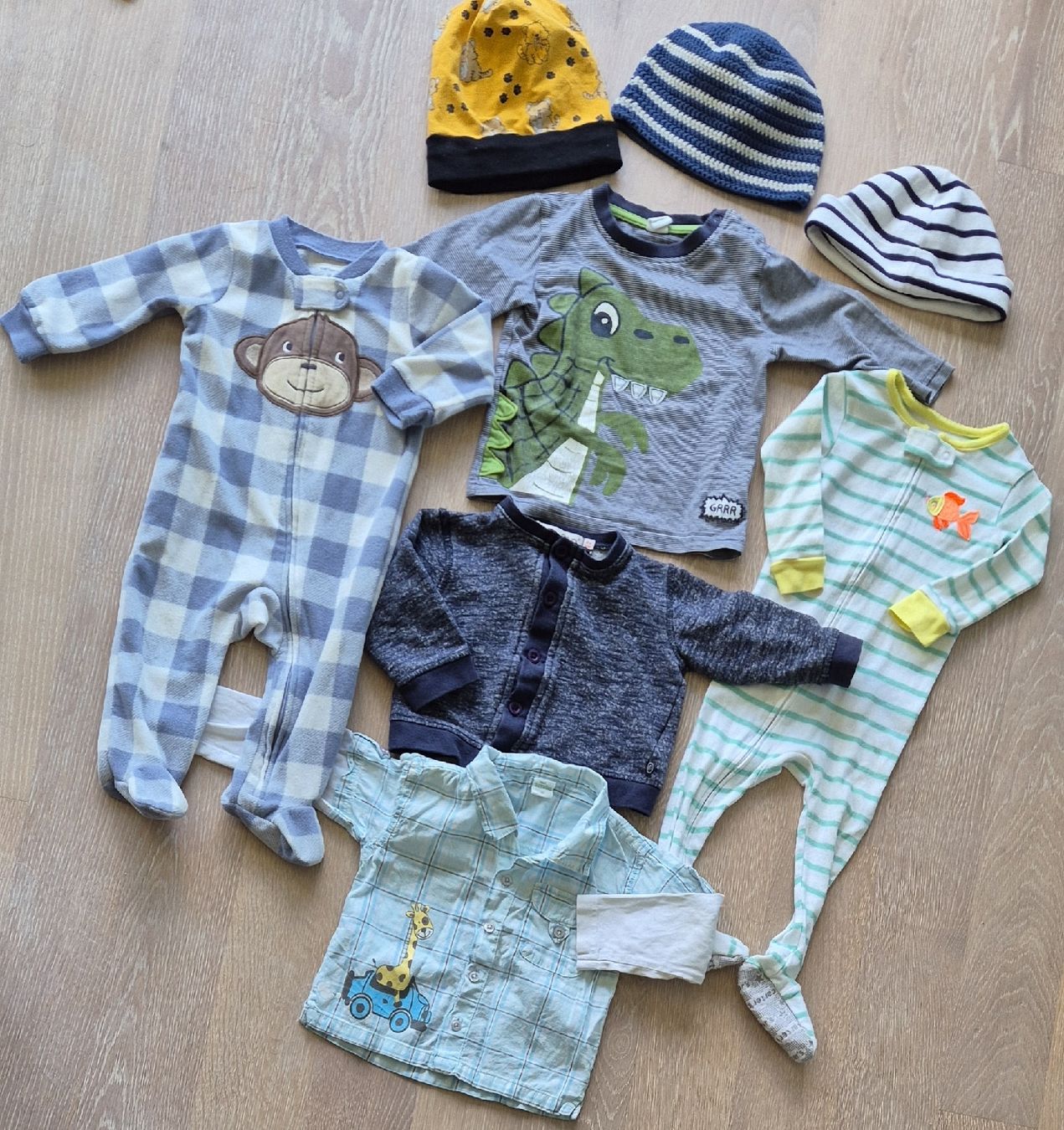 Lotti & Set di vestiti: Babykleider Grösse 74/80  – Usato da Zürich venduto da Greenthesheep