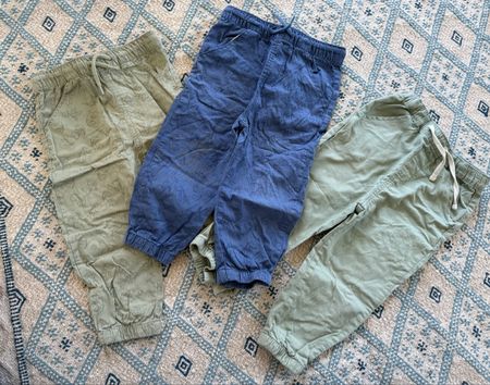 3 dünne Hosen Grösse 98 von Migros