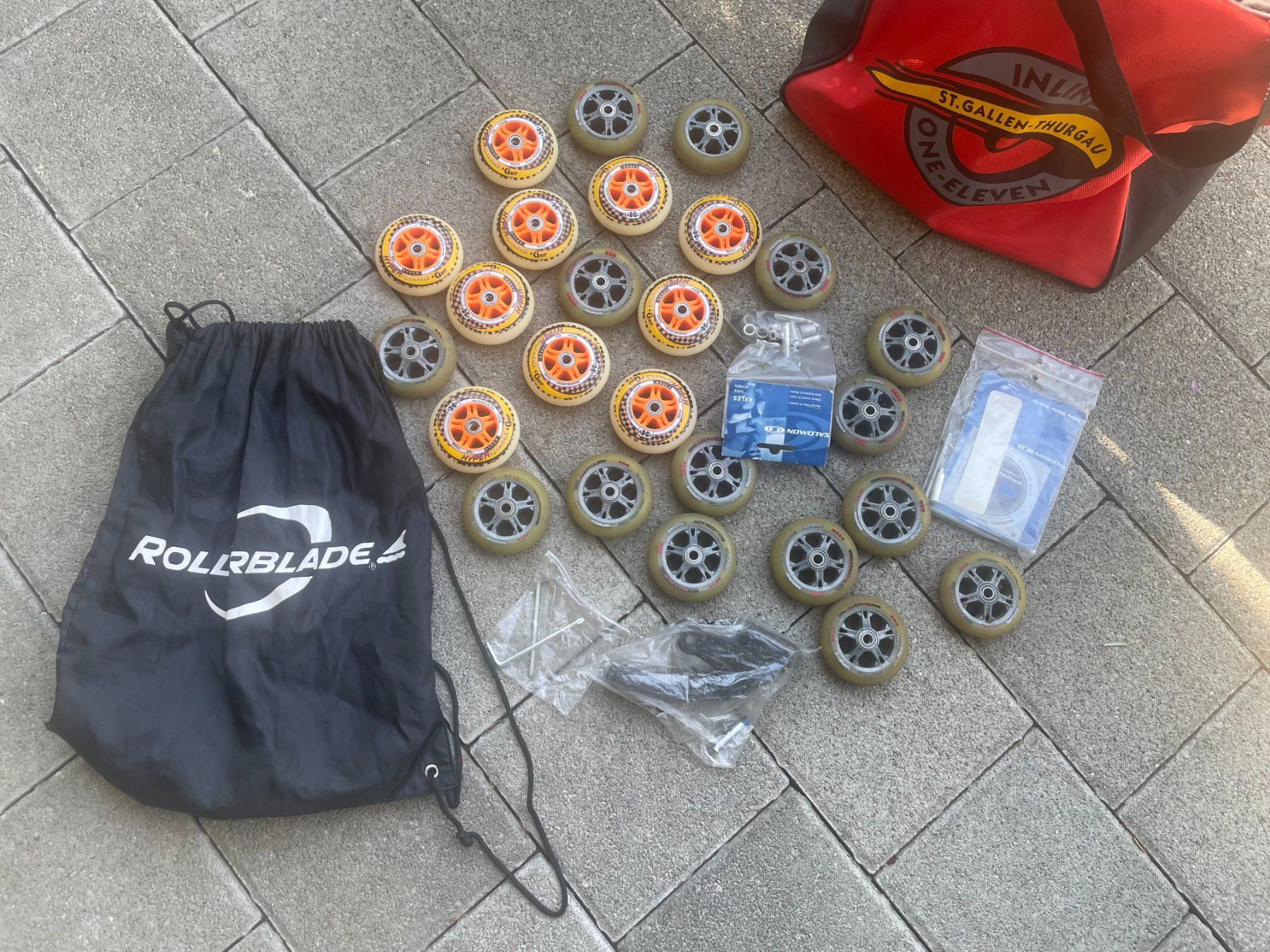Inline-Skating & Rollschuhe: Rollerblade Inline, Shock Eraser, EU 42,5, US 9,5, 5 Rollen – Gebraucht aus Amriswil von fit8580 8