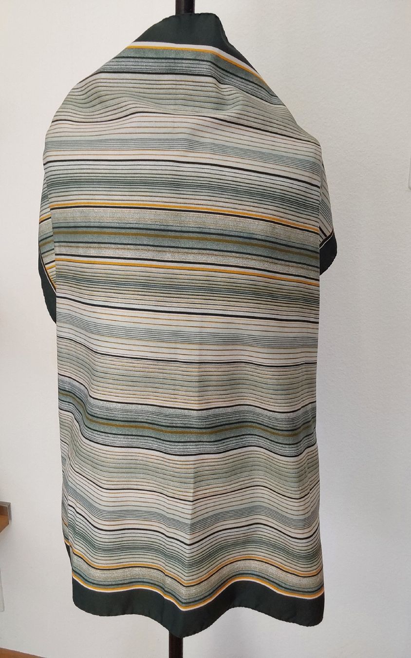 Polyester Foulard & Sciarpe: Foulard Polyester Made in Italy – Usato da Köniz venduto da scopello12 1