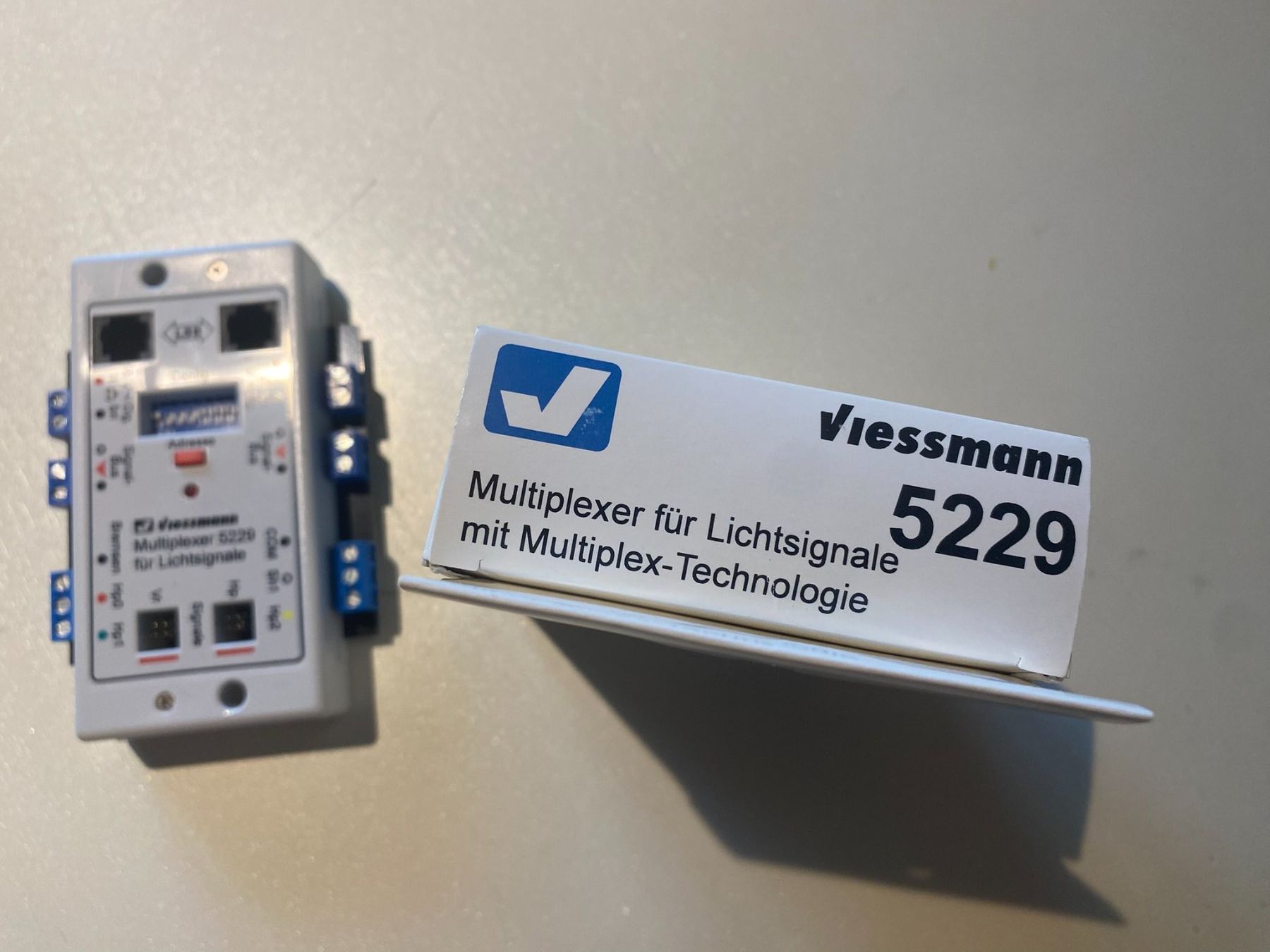 Viessmann Modellini di ferrovie: 1 plus 1 Viessmann 5229 Multiplexer Lichtsignale / mit OVP! – Nuovo (secondo la descrizione) da Wohlen AG venduto da Kusy77 1