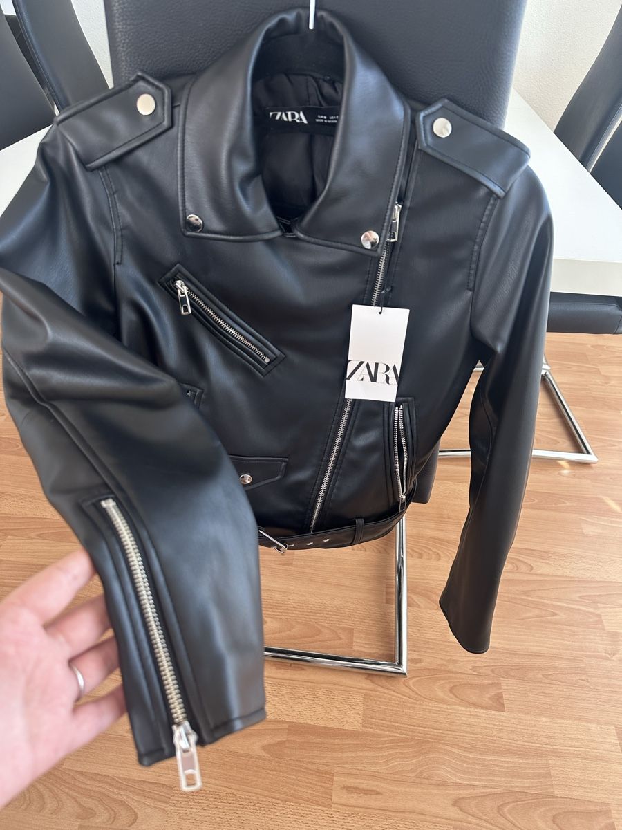 Zara Jacken: Zara Jacke mit Etikett – Neu und originalverpackt aus Winterthur von Violeta_l