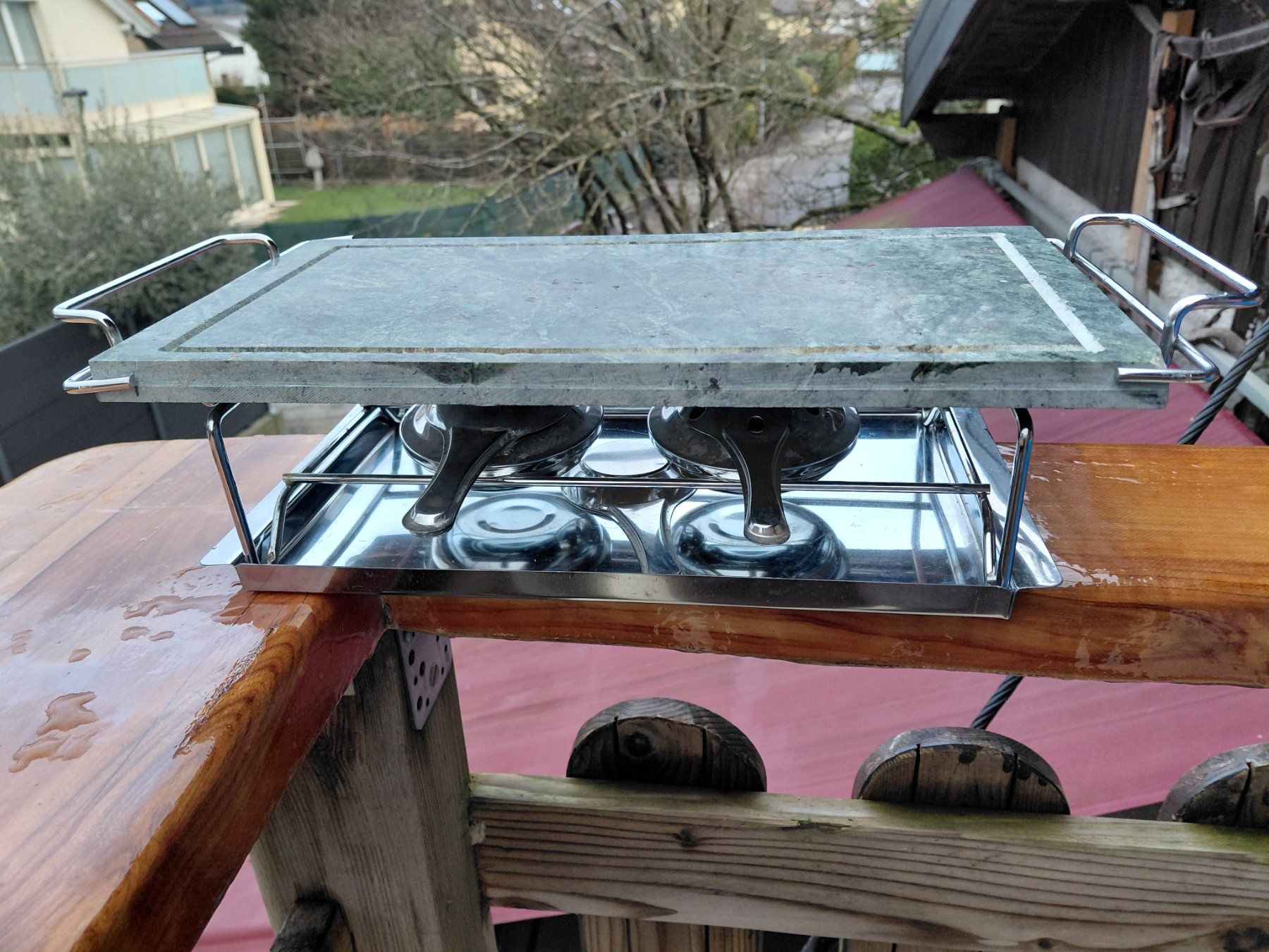 Griglie: Grill de table, avec 'plaque de marbre, genre pierrade. – Usato da Boussens venduto da mgerma54 2