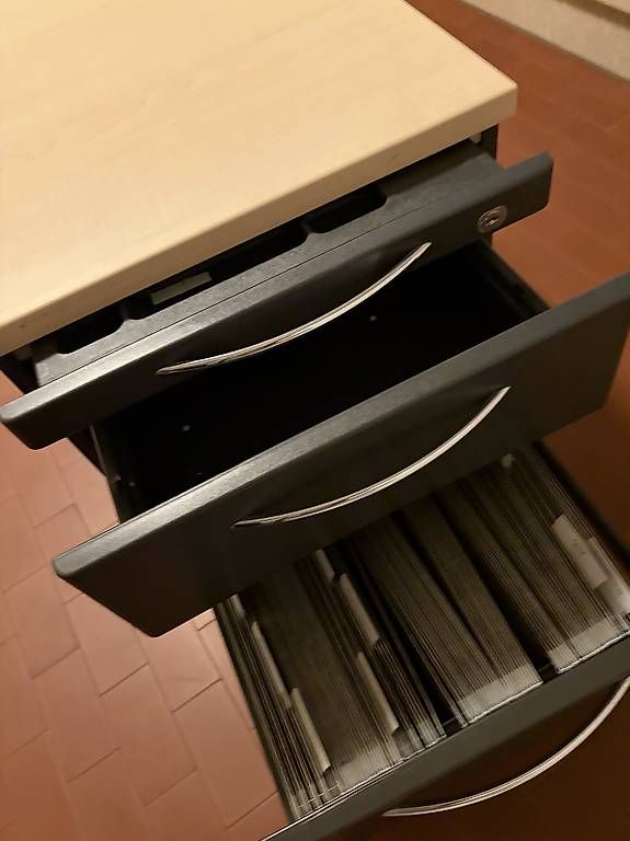 Eléments de bureau: Büro Korpus Rollcontainer – D'occasion à Vaduz par remzi123 2