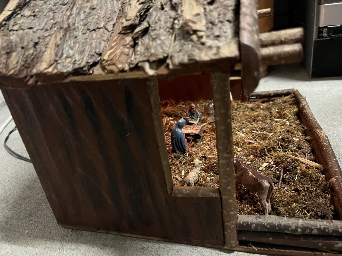Articoli in legno: Handgefertigte Weihnachtskrippe Holz/Moos,Top Zustand! – Usato da Schaffhausen venduto da cca_99x2 6