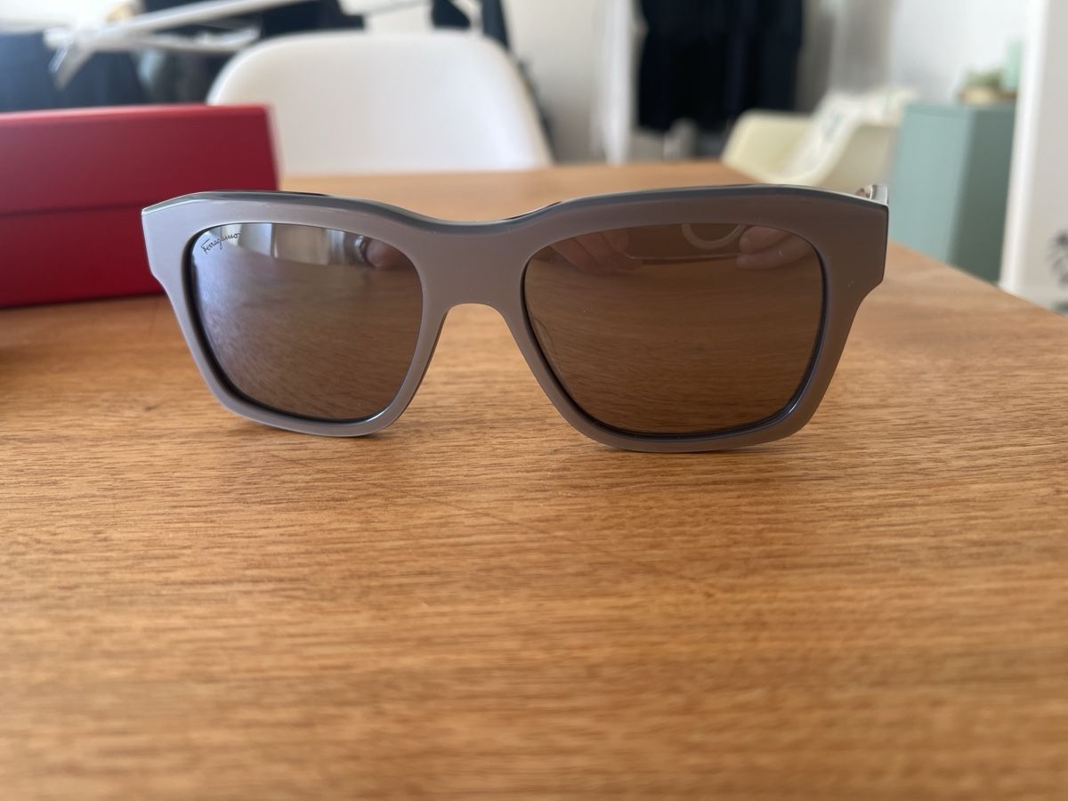 Salvatore Ferragamo Brillen & Gläser: Sonnenbrille Ferragamo – Gebraucht aus Biel/Bienne von Sev.mart 1