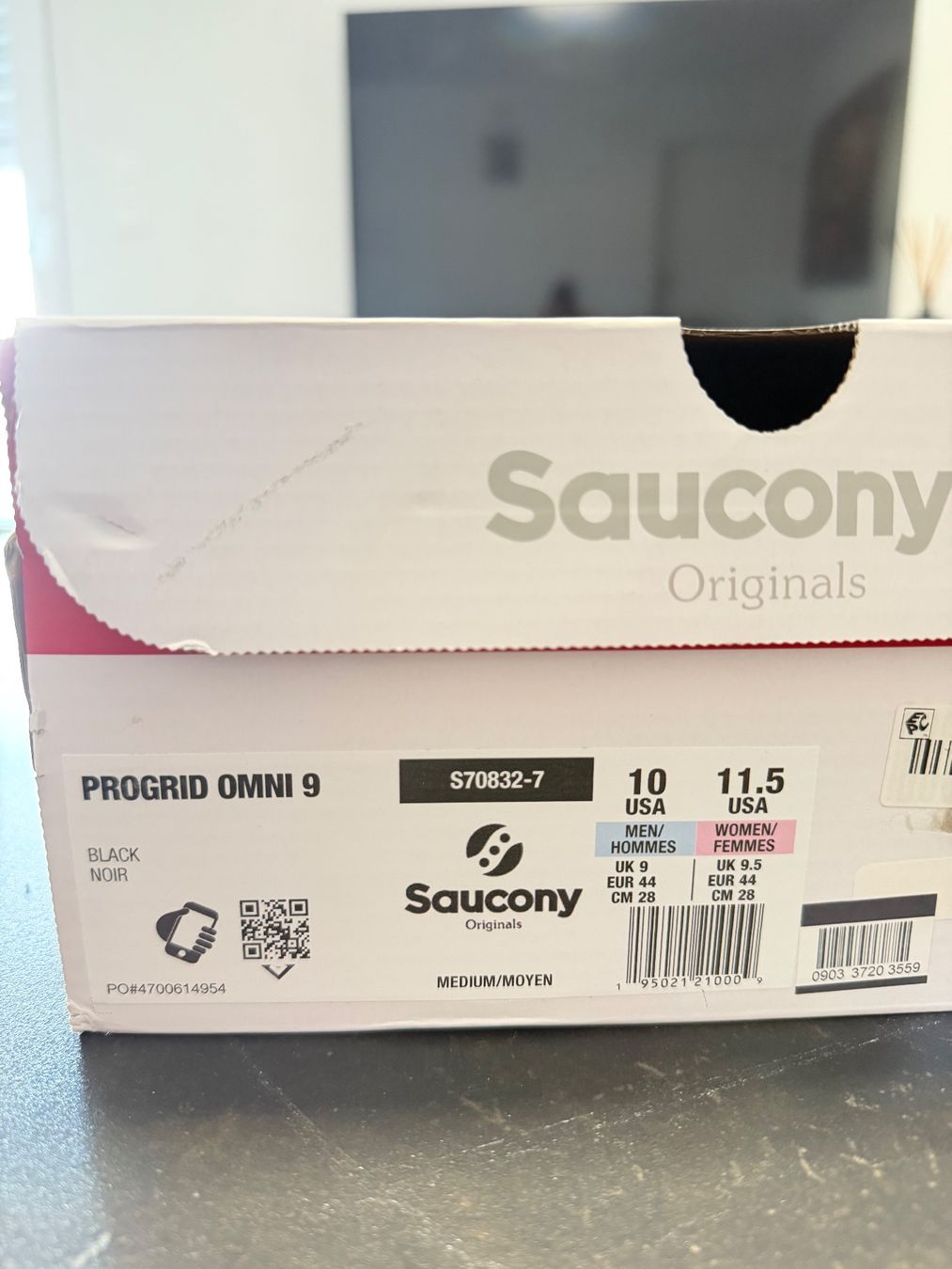 Saucony Herrenschuhe: Saucony ProGrid Omni 9 Armor Black – Neu und originalverpackt aus Yverdon-les-Bains von ioustock 4