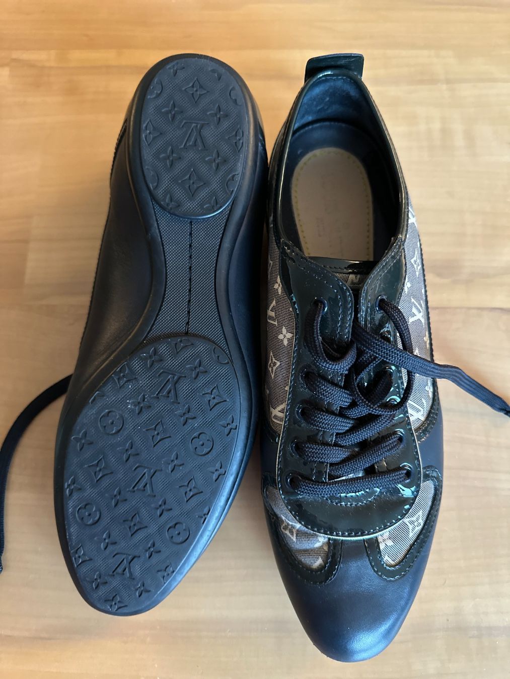 Louis Vuitton Scarpe da donna: Original Louis Vuitton Monogram Sneaker – Nuovo (secondo la descrizione) da Wollerau venduto da Swissmisses 3