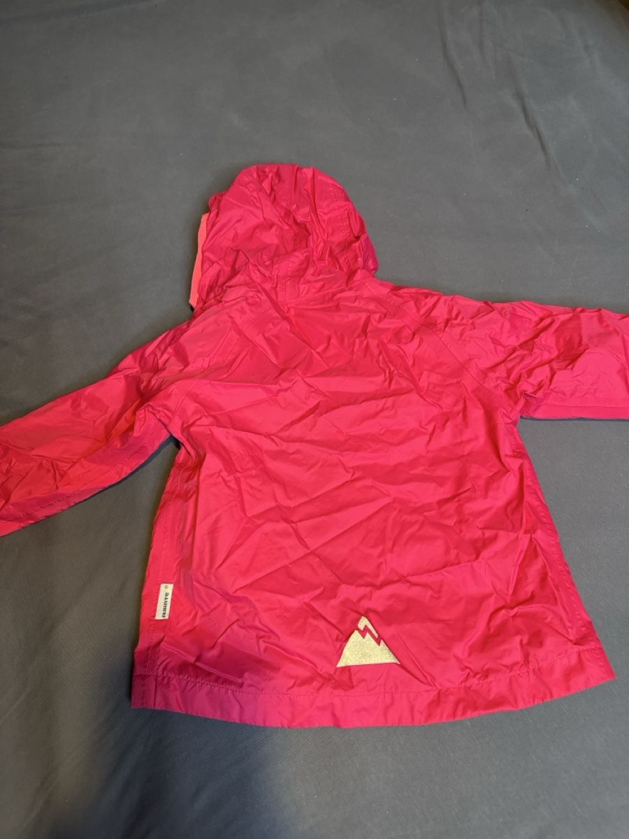 Jacken & Mäntel: regen-/windjacke rainte gr. 104 – Gebraucht aus affoltern am albis von anj_yb2x 2