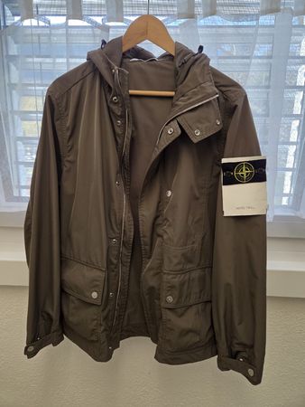 Stone Island Micro Twill Short Parka, grün, neuwertig Gr. S