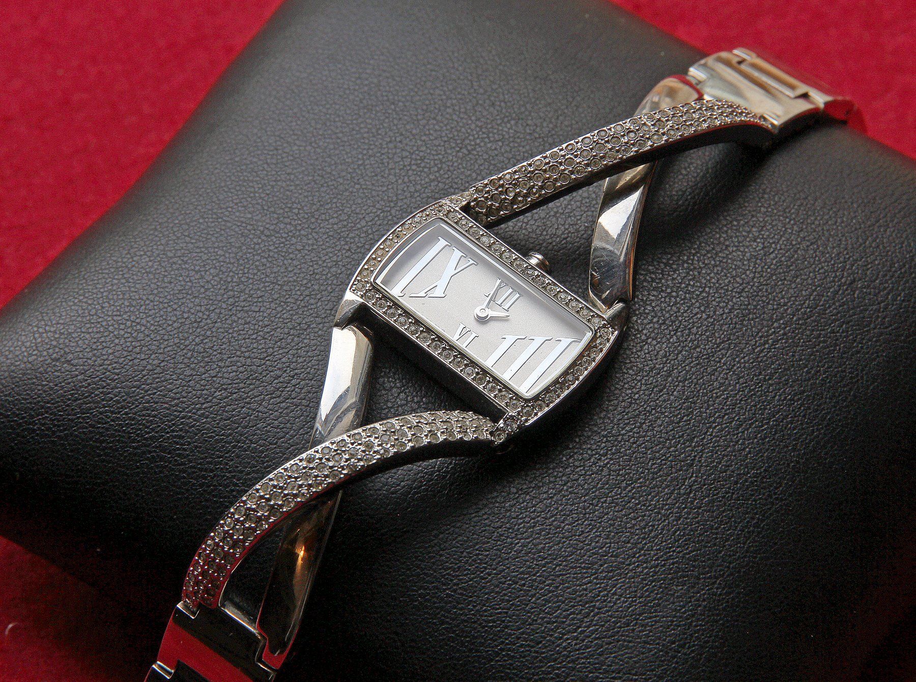 Montre-bracelet Femme DKNY Avec Diamants - Occasion Avec Boîte Et Livret