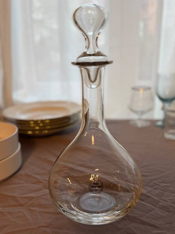 Gläser: Vintage Gläserset mit Glaskaraffe  verschiedene Designs – Gebraucht aus Zürich von cey_fhq6 4