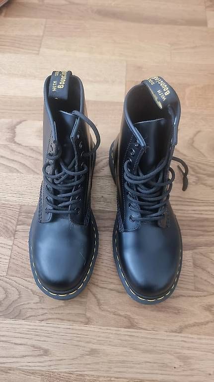 Scarpe da donna: Dr. Martens Stiefeln – Nuovo e nell'imballaggio originale da Chur venduto da Tuttina 2