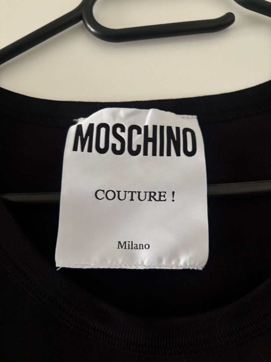 Moschino T-shirt: Moschino T-Shirt – Nuovo (secondo la descrizione) da Ostermundigen venduto da Siri1993 1