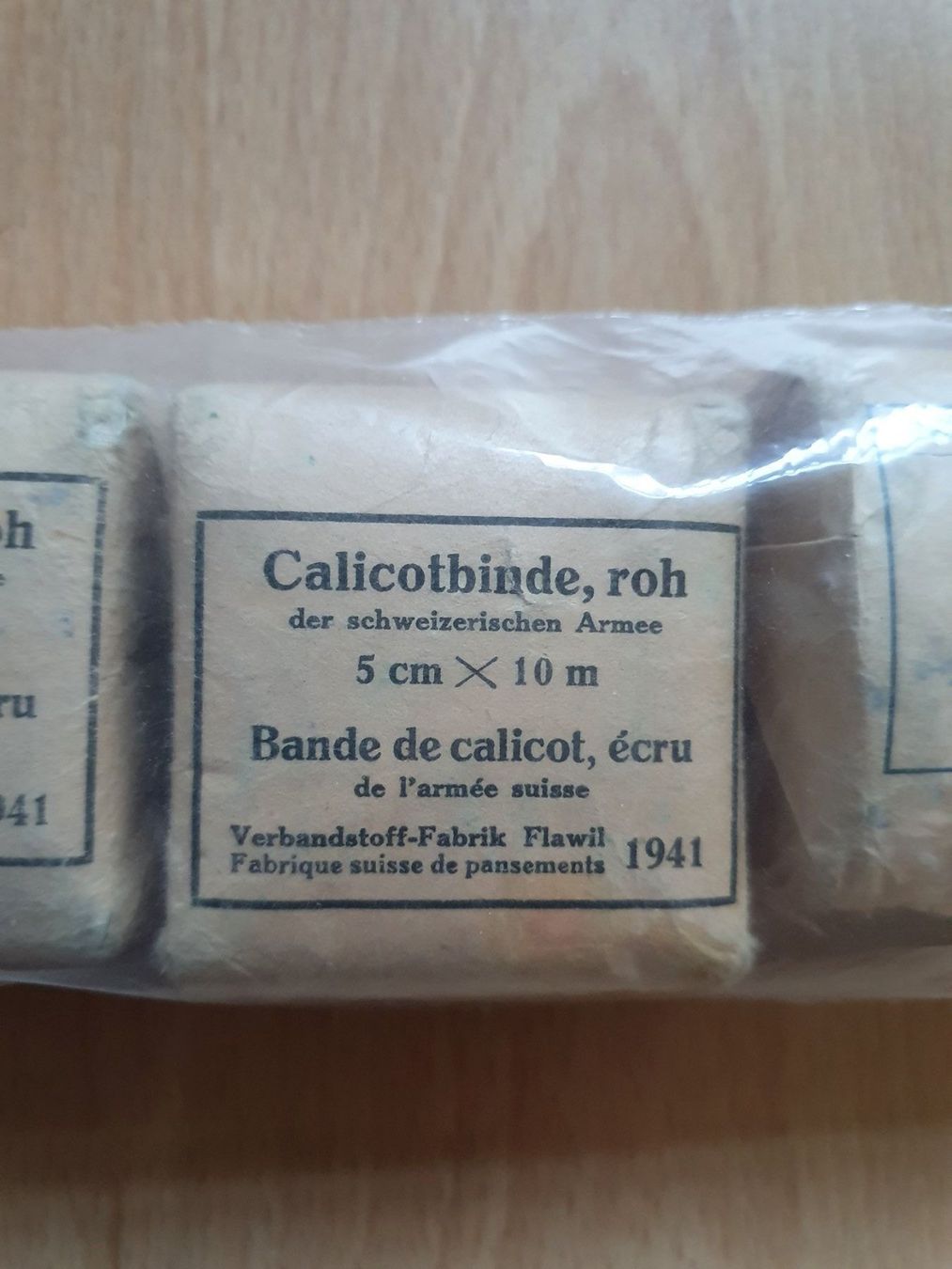 Verbandkästen: Verbandpäckchen Schweizer Armee 1941/42 – Neu und originalverpackt aus Rheineck von Jmurmeli 2