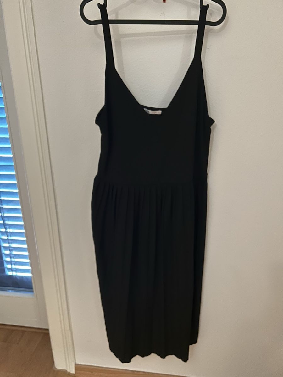 Zara Vestiti: Zara Kleid, schwarz, Grösse L  – Usato da Luzern venduto da bettygreen