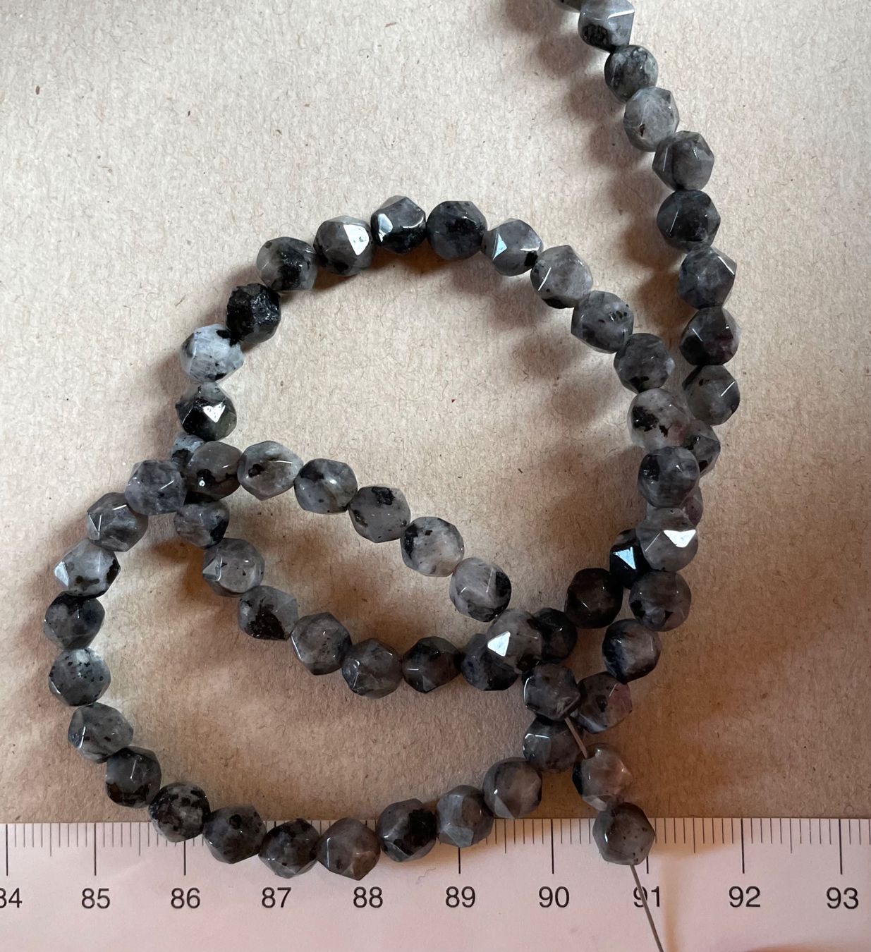 Catenine: Labradorit Larvikit  Kette    UNIKAT   45cm lang    m.Feuer – Nuovo e nell'imballaggio originale da Leuggern venduto da gemshow 4