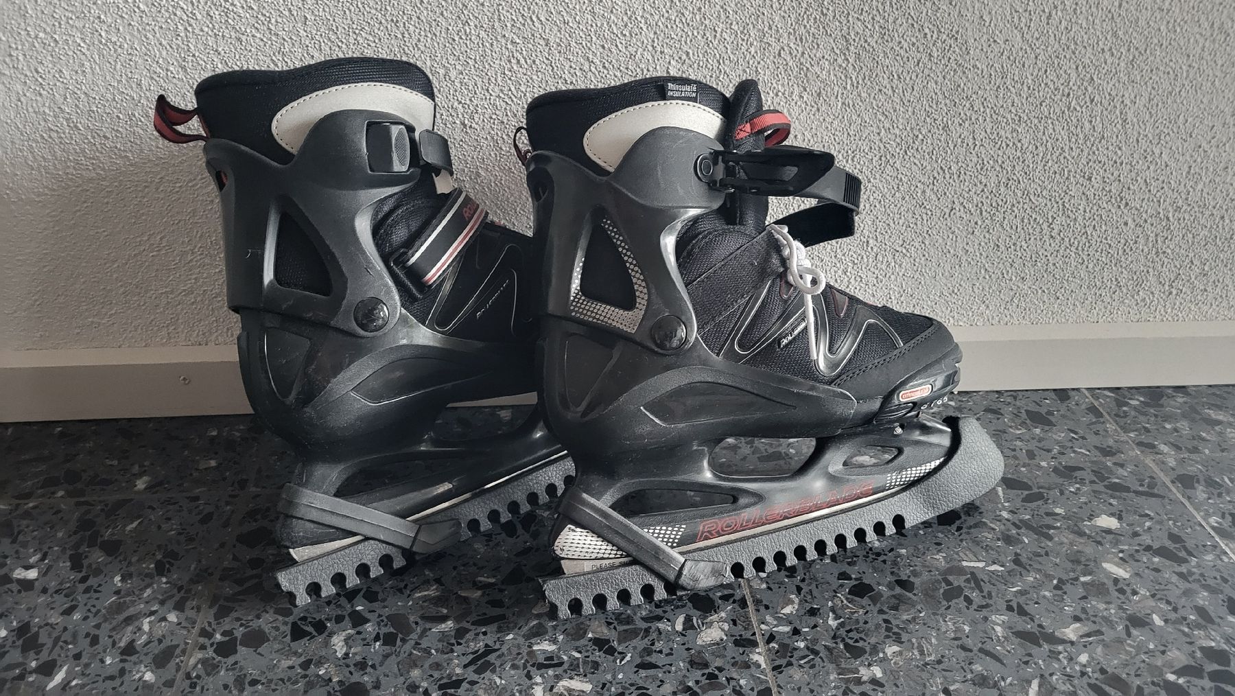 Pattini da ghiaccio: Eiskunstlaufschuhe Rollerblade Comet XT Ice Gr. 36-40 – Nuovo (secondo la descrizione) da zürich venduto da wuscheli0102