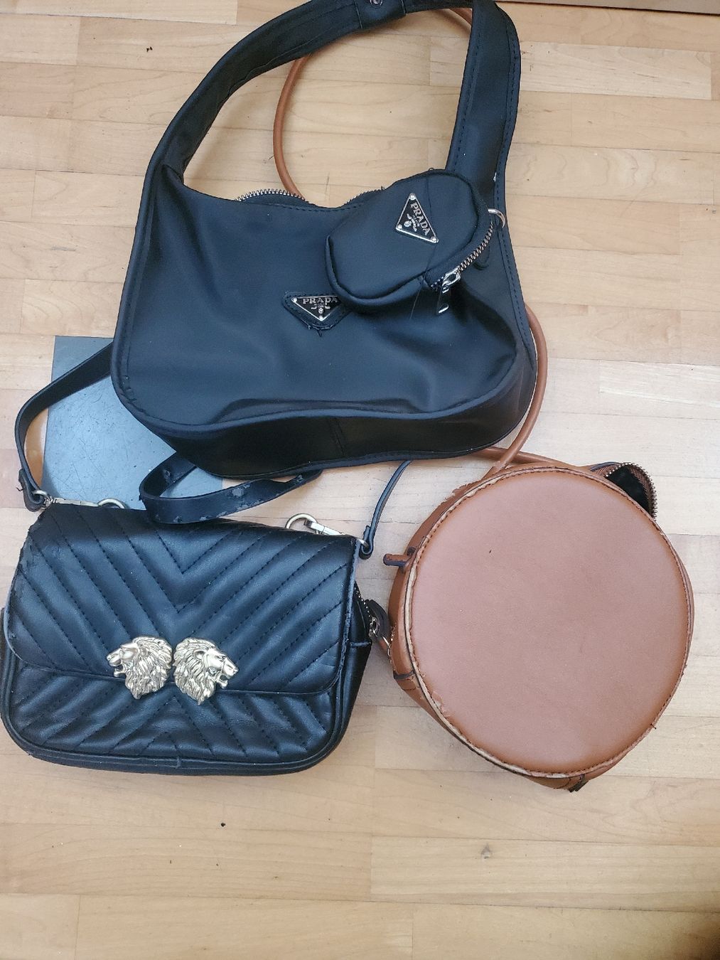 Taschen für Damen: Handtaschen Set! 👜 – Gebraucht aus Dättwil AG von Globetrotter2000 1