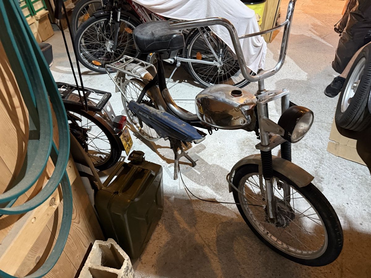 Zündapp Cyclomoteurs: Zündapp Belmondo Scheunenfund – Défectueux à Reichenburg par luk_r8lx