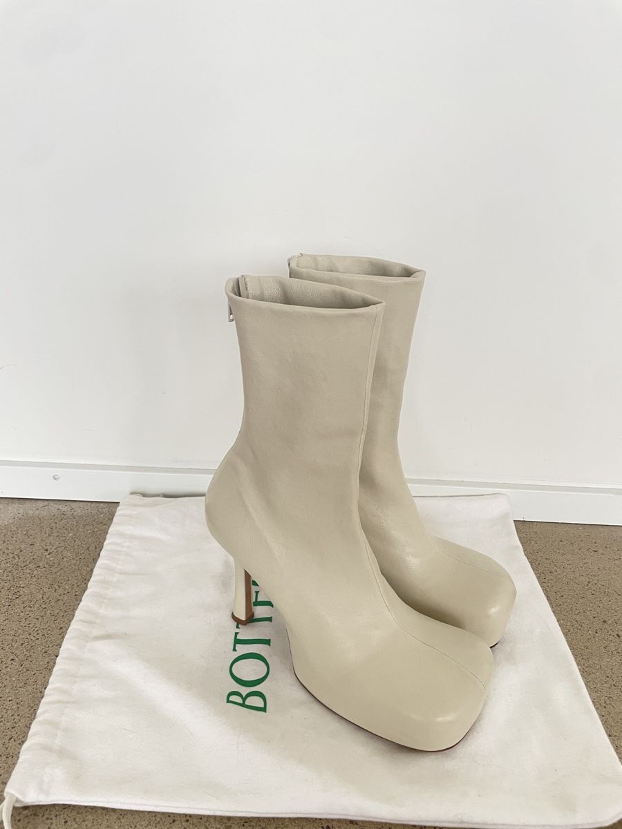 Bottega Veneta Scarpe da donna: Bottega Veneta BV bold boots – Usato da Stäfa venduto da Nicole093 5