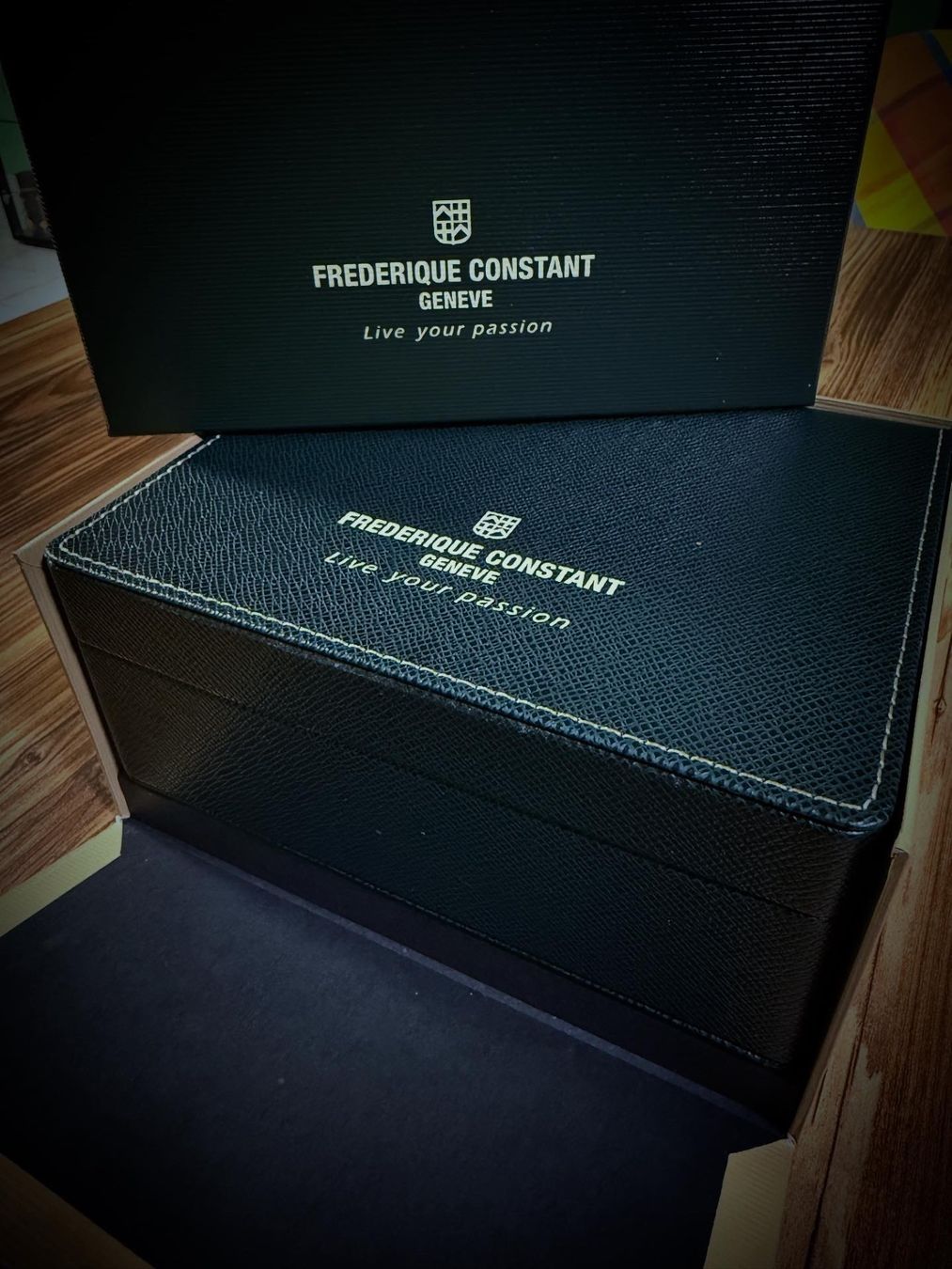 Frederique Constant Orologi: Frederique Constant – Nuovo (secondo la descrizione) da Horw venduto da Richmond_Watches 7