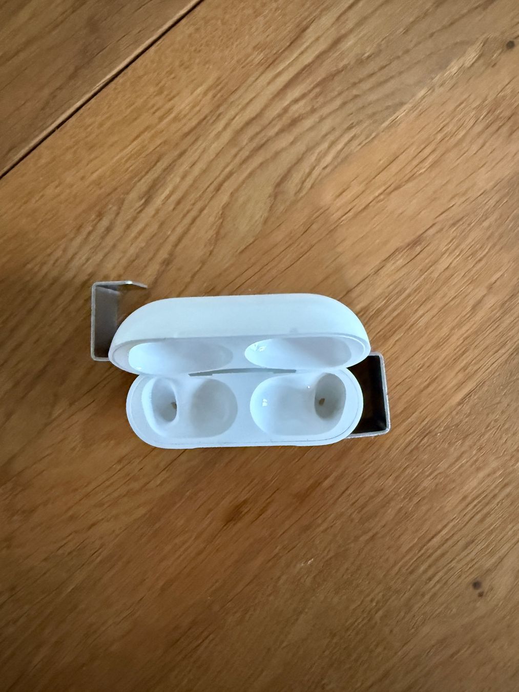Apple Casques audio: APPLE AirPods Pro 2 Charging Case – D'occasion à Lausanne par Nine1982 1