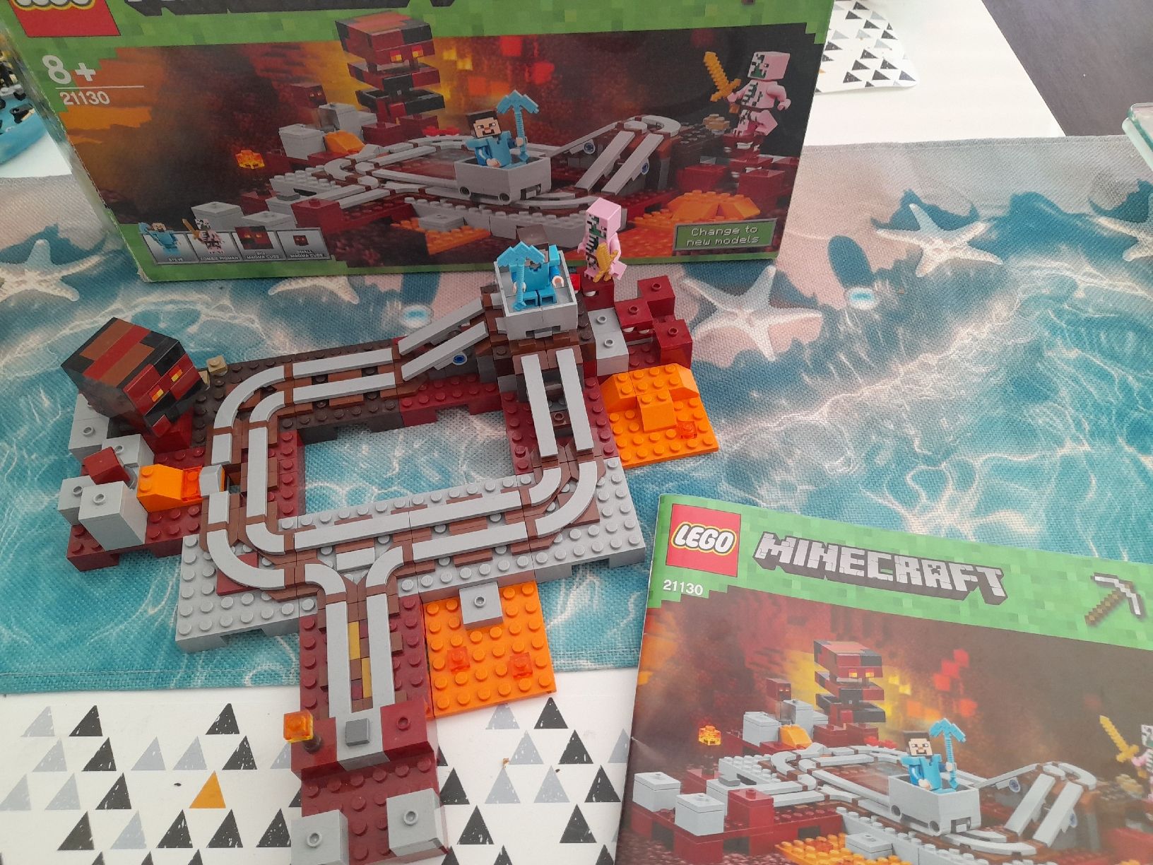 Lego Spielzeuge: Lego Minecraft 21130 – Gebraucht aus sierre von Bigor21 2